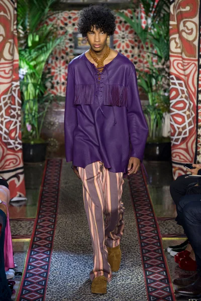 Look 39